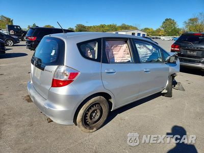 Trzecie zdjęcie samochodu z tyłu: 2012 HONDA FIT VIN:JHMGE8H36CS009015 - miniatura