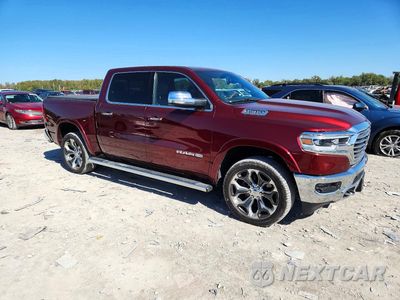 Czwarte zdjęcie samochodu z boku: 2019 RAM 1500 LONGHORN VIN:1C6SRFKT6KN755823 - miniatura