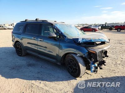 Czwarte zdjęcie samochodu z boku: 2025 KIA CARNIVAL HYBRID SX VIN:KNDNE5KA6S6036205 - miniatura