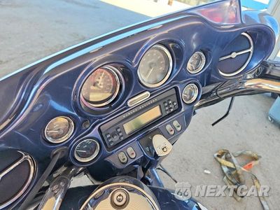 Zdjęcie 7 z 9 samochodu: 2008 HARLEY-DAVIDSON FLHTCUI VIN:1HD1FC4108Y625078 - miniatura