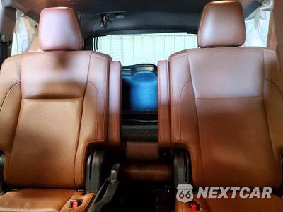 Zdjęcie 10 z 13 samochodu: 2019 TOYOTA HIGHLANDER LIMITED PLATINUM VIN:5TDDZRFH2KS940003 - miniatura