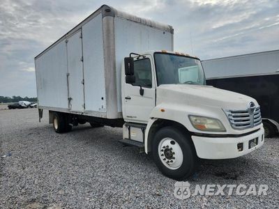 Czwarte zdjęcie samochodu z boku: 2010 HINO 258/268 BOX TRUCK VIN:5PVNJ8JT5A4S52752 - miniatura