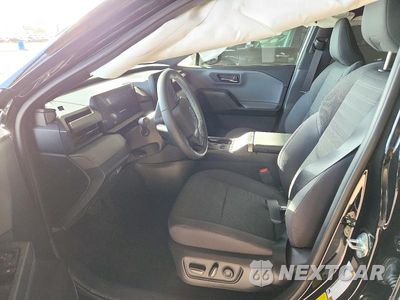 Zdjęcie 7 z 12 samochodu: 2026 TOYOTA RAV4 PLUG-IN HYBRID SE VIN:JTM7ERAV8TJ021028 - miniatura