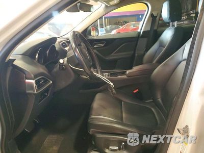 Zdjęcie 7 z 13 samochodu: 2019 JAGUAR F-PACE PREMIUM VIN:SADCJ2FX2KA608002 - miniatura
