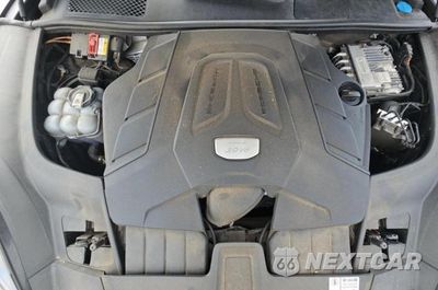 Zdjęcie 7 z 14 samochodu: 2019 PORSCHE CAYENNE VIN:WP1AA2AY2KDA07656 - miniatura