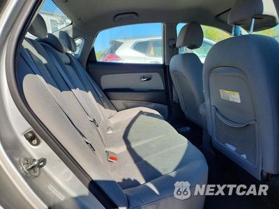 Zdjęcie 10 z 12 samochodu: 2010 HYUNDAI ELANTRA GLS VIN:KMHDU4AD9AU188070 - miniatura