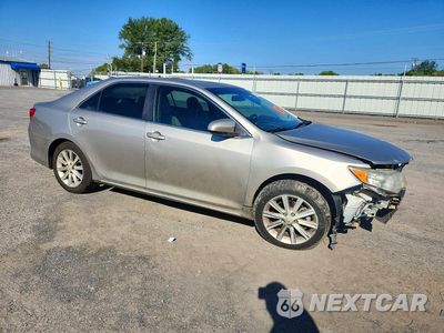 Czwarte zdjęcie samochodu z boku: 2013 TOYOTA CAMRY XLE VIN:4T4BF1FK6DR291982 - miniatura
