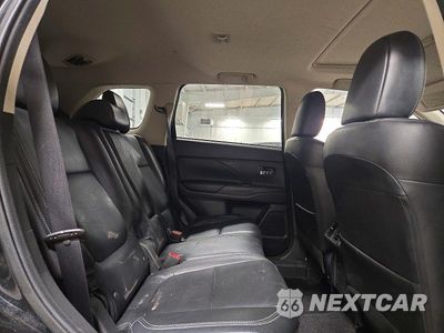Zdjęcie 11 z 14 samochodu: 2019 MITSUBISHI OUTLANDER SEL VIN:JA4AZ3A33KZ014830 - miniatura