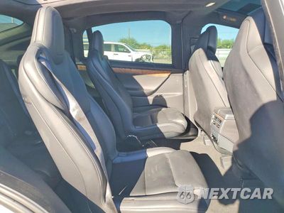 Zdjęcie 11 z 13 samochodu: 2018 TESLA MODEL X VIN:5YJXCBE26JF143484 - miniatura