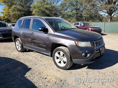 Czwarte zdjęcie samochodu z boku: 2016 JEEP COMPASS SPORT VIN:1C4NJDBB1GD657174 - miniatura