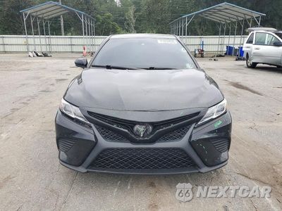 Piąte zdjęcie samochodu w środku: 2020 TOYOTA CAMRY SE VIN:4T1G11AK3LU510188 - miniatura