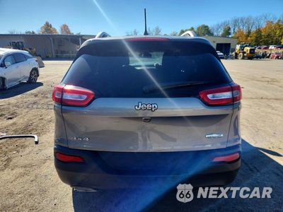 Zdjęcie 6 z 13 samochodu: 2017 JEEP CHEROKEE LATITUDE VIN:1C4PJMCS5HW504729 - miniatura