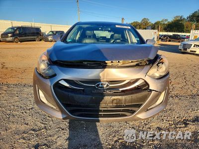 Piąte zdjęcie samochodu w środku: 2013 HYUNDAI ELANTRA GT BASE VIN:KMHD35LE9DU091079 - miniatura