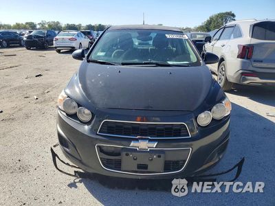 Piąte zdjęcie samochodu w środku: 2013 CHEVROLET SONIC LS VIN:1G1JA5SH5D4169083 - miniatura