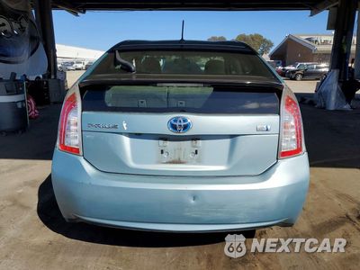 Zdjęcie 6 z 12 samochodu: 2014 TOYOTA PRIUS THREE VIN:JTDKN3DU0E1839737 - miniatura