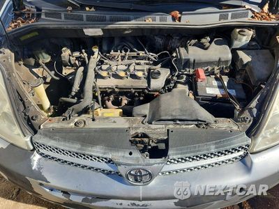 Zdjęcie 11 z 12 samochodu: 2004 TOYOTA SIENNA LE 7 PASSENGER VIN:5TDZA23CX4S073899 - miniatura