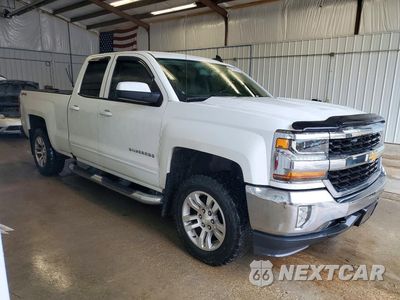 Czwarte zdjęcie samochodu z boku: 2017 CHEVROLET SILVERADO K1500 LT VIN:1GCVKREC6HZ184343 - miniatura