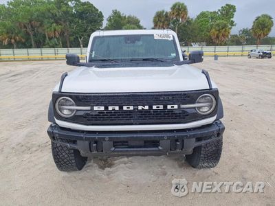 Piąte zdjęcie samochodu w środku: 2024 FORD BRONCO WILDTRAK VIN:1FMEE2BP7RLB13996 - miniatura