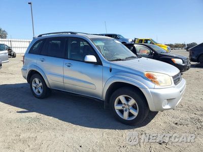 Czwarte zdjęcie samochodu z boku: 2005 TOYOTA RAV4 BASE VIN:JTEHD20V656033051 - miniatura