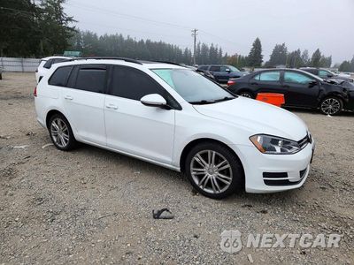 Czwarte zdjęcie samochodu z boku: 2016 VOLKSWAGEN GOLF SPORTWAGEN S VIN:3VWC17AU7GM524030 - miniatura