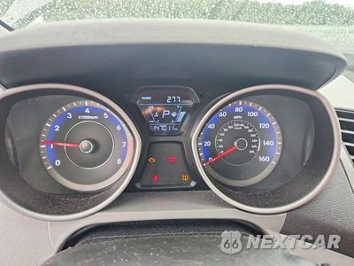 Zdjęcie 9 z 12 samochodu: 2016 HYUNDAI ELANTRA SE VIN:KMHDH4AE4GU645938 - miniatura