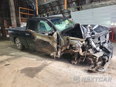 Czwarte zdjęcie samochodu z boku: 2018 RAM 1500 ST VIN:1C6RR7FG3JS343859 - miniatura