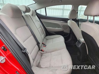 Zdjęcie 10 z 12 samochodu: 2018 HYUNDAI ELANTRA SEL VIN:5NPD84LF3JH318345 - miniatura