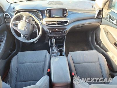 Zdjęcie 8 z 13 samochodu: 2019 HYUNDAI TUCSON SE VIN:KM8J23A47KU916215 - miniatura