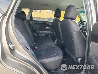 Zdjęcie 10 z 12 samochodu: 2018 KIA SOUL BASE VIN:KNDJN2A21J7588632 - miniatura