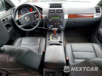Zdjęcie 8 z 13 samochodu: 2005 VOLKSWAGEN TOUAREG 3.2 VIN:WVGZG77L65D078886 - miniatura