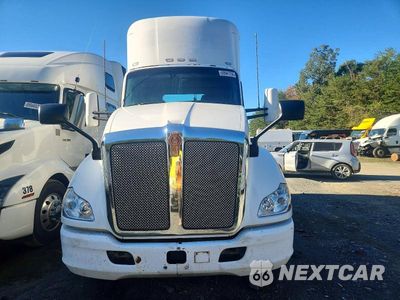 Zdjęcie 13 z 13 samochodu: 2015 KENWORTH T680 SEMI TRUCK VIN:1XKYA48X9FJ462461 - miniatura