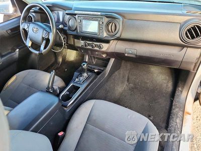 Zdjęcie 8 z 13 samochodu: 2018 TOYOTA TACOMA SR VIN:5TFRX5GN8JX105122 - miniatura