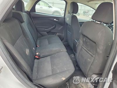 Zdjęcie 10 z 13 samochodu: 2016 FORD FOCUS SE VIN:1FADP3K26GL270443 - miniatura