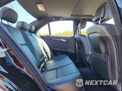 Zdjęcie 10 z 12 samochodu: 2013 MERCEDES-BENZ C 300 4MATIC VIN:WDDGF8AB7DG077866 - miniatura