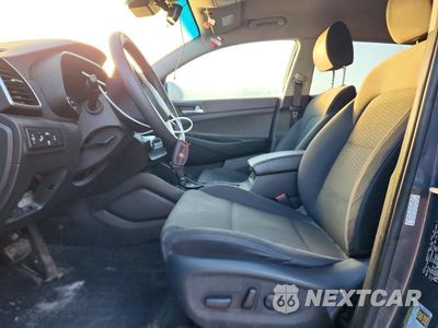 Zdjęcie 7 z 13 samochodu: 2019 HYUNDAI TUCSON VALUE VIN:KM8J3CA42KU935851 - miniatura