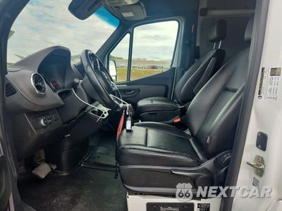 Zdjęcie 7 z 13 samochodu: 2022 MERCEDES-BENZ SPRINTER 2500 DELIVERY VAN VIN:W1Y4EDHY1NT107483 - miniatura