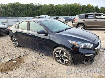 Czwarte zdjęcie samochodu z boku: 2019 KIA FORTE LXS VIN:3KPF24AD6KE007297 - miniatura