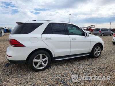 Trzecie zdjęcie samochodu z tyłu: 2017 MERCEDES-BENZ GLE 350 4MATIC VIN:4JGDA5HB4HA848823 - miniatura
