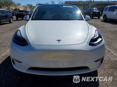 Piąte zdjęcie samochodu w środku: 2025 TESLA MODEL Y VIN:7SAYGAEE2SF302566 - miniatura