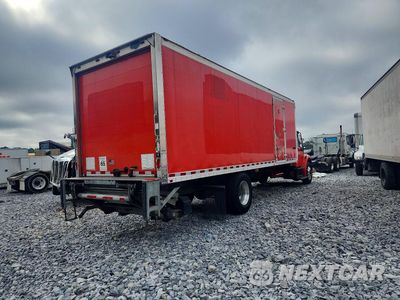 Trzecie zdjęcie samochodu z tyłu: 2018 FREIGHTLINER BUSINESS CLASS M2 BOX TRUCK VIN:1FVACWFB4JHJR4157 - miniatura
