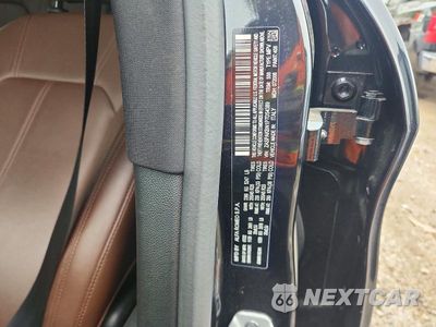 Zdjęcie 12 z 12 samochodu: 2023 ALFA ROMEO STELVIO TI VIN:ZASPAKBN1P7D54389 - miniatura