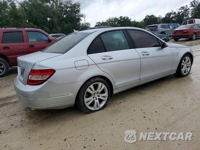 Trzecie zdjęcie samochodu z tyłu: 2011 MERCEDES-BENZ C 300 VIN:WDDGF5EB2BA471011 - miniatura