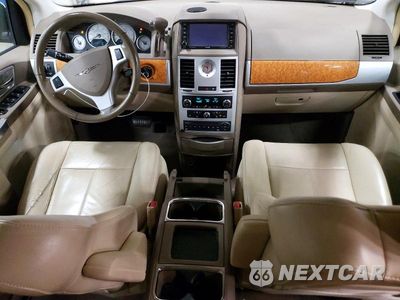 Zdjęcie 8 z 13 samochodu: 2010 CHRYSLER TOWN & COUNTRY LIMITED VIN:2A4RR6DX2AR152788 - miniatura