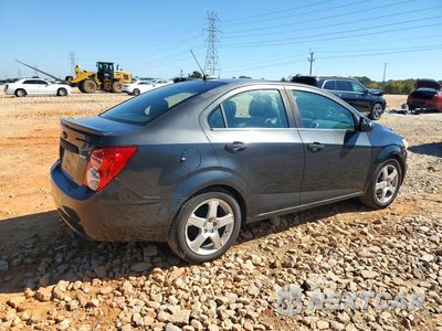 Trzecie zdjęcie samochodu z tyłu: 2016 CHEVROLET SONIC LTZ VIN:1G1JE5SB0G4154687 - miniatura