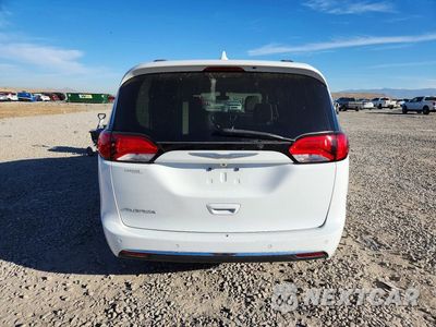 Zdjęcie 6 z 14 samochodu: 2017 CHRYSLER PACIFICA TOURING L VIN:2C4RC1BG0HR552937 - miniatura