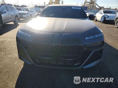 Piąte zdjęcie samochodu w środku: 2026 BMW 760 XI VIN:WBA33EJ0XTCW74995 - miniatura