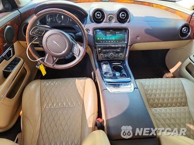 Zdjęcie 8 z 12 samochodu: 2018 JAGUAR XJL PORTFOLIO VIN:SAJWJ2GD6J8W15183 - miniatura