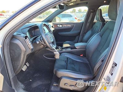 Zdjęcie 7 z 13 samochodu: 2019 VOLVO XC40 T5 R-DESIGN VIN:YV4162UM2K2109897 - miniatura