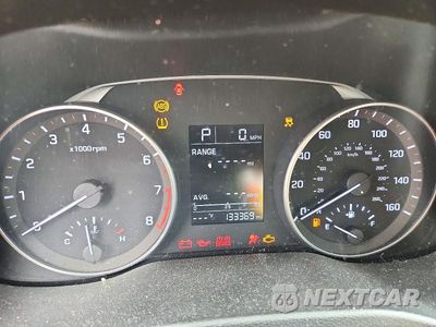 Zdjęcie 9 z 12 samochodu: 2017 HYUNDAI ELANTRA SE VIN:5NPD84LF1HH028048 - miniatura