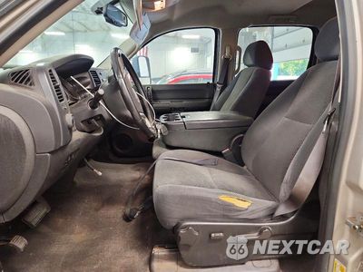 Zdjęcie 7 z 12 samochodu: 2008 CHEVROLET SILVERADO K2500 HEAVY DUTY VIN:1GCHK23668F224178 - miniatura